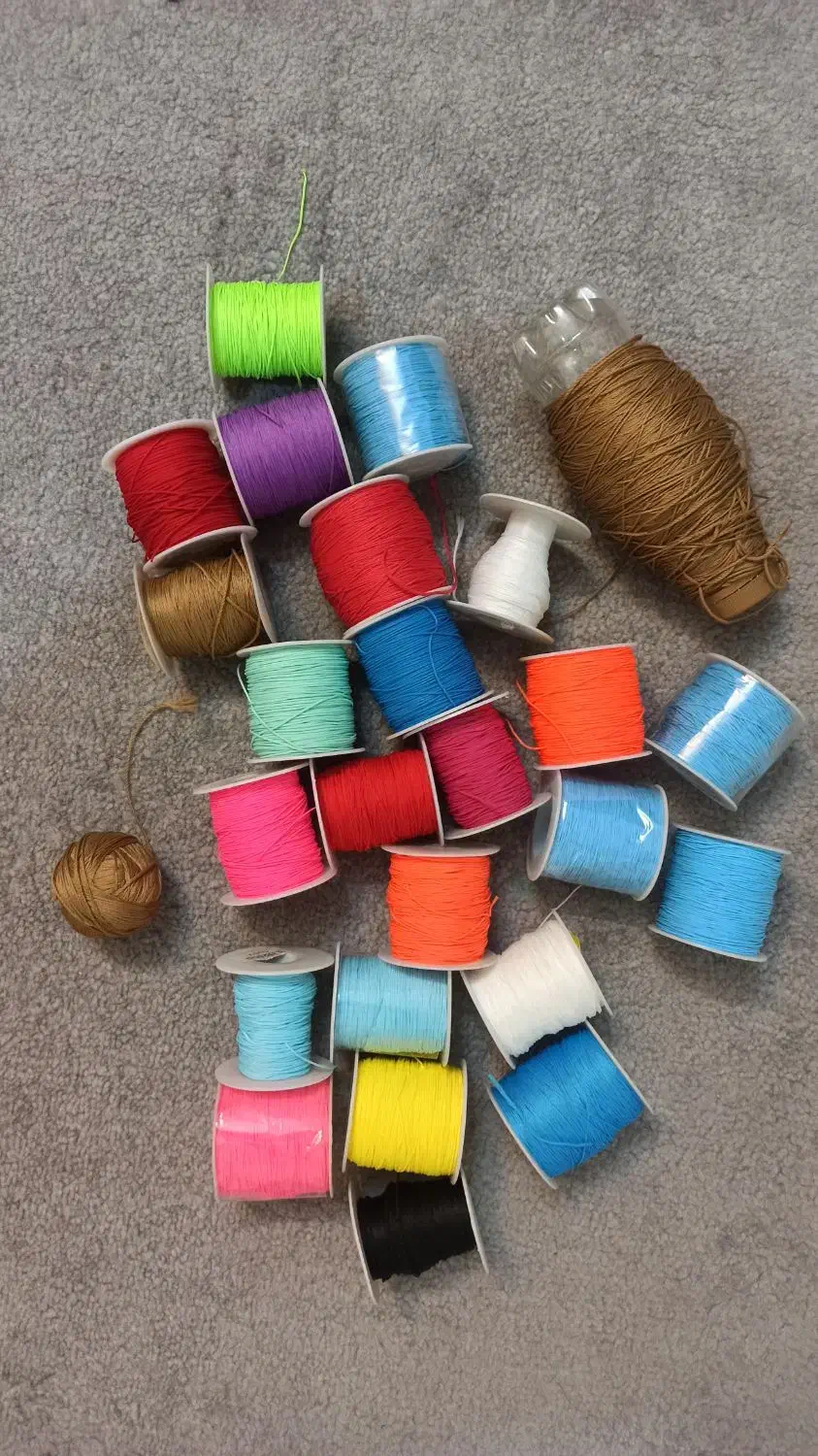 نخ رنگارنگ|لوازم خیاطی و بافتنی|مشهد, چهارچشمه|دیوار