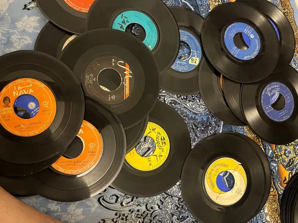 صفحه گرام انتیک|کلکسیون اشیاء عتیقه|تهران, مسعودیه|دیوار