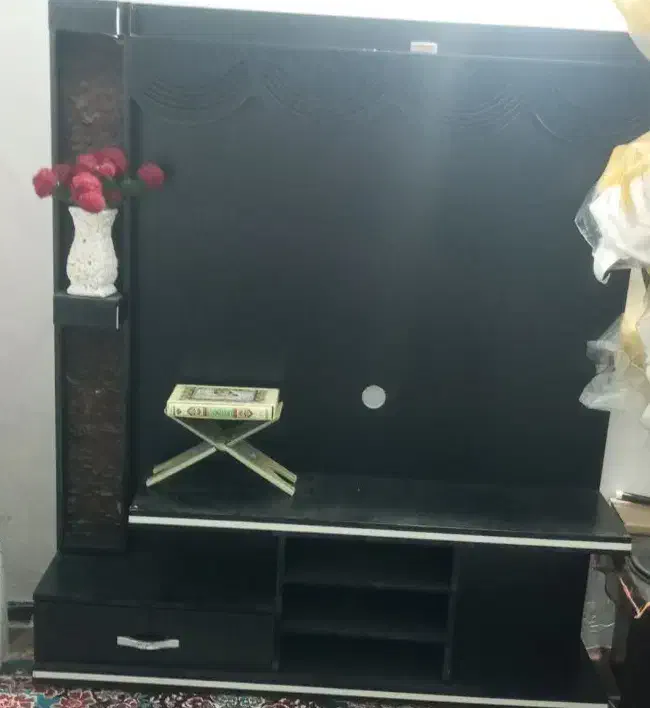 میز ال ای دی تمیز باچوب زد خش|میز تلویزیون|بم, |دیوار