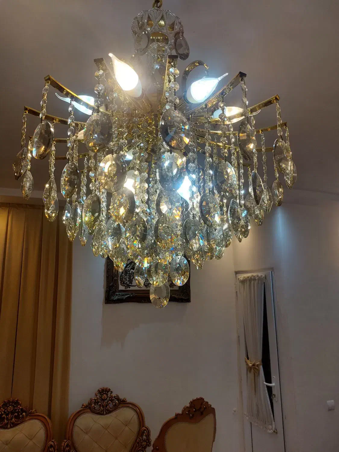 لوستر ۸ساخه|لوستر و چراغ آویز|بروجرد, |دیوار