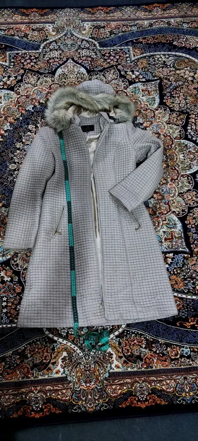 کاپشن|لباس|قدس, شهرقدس|دیوار