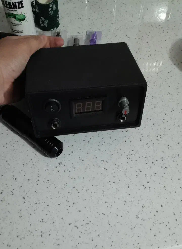 دستگاه تاتو بدن به همراه کمی لوازم|آرایشی، بهداشتی، درمانی|سنگر, |دیوار