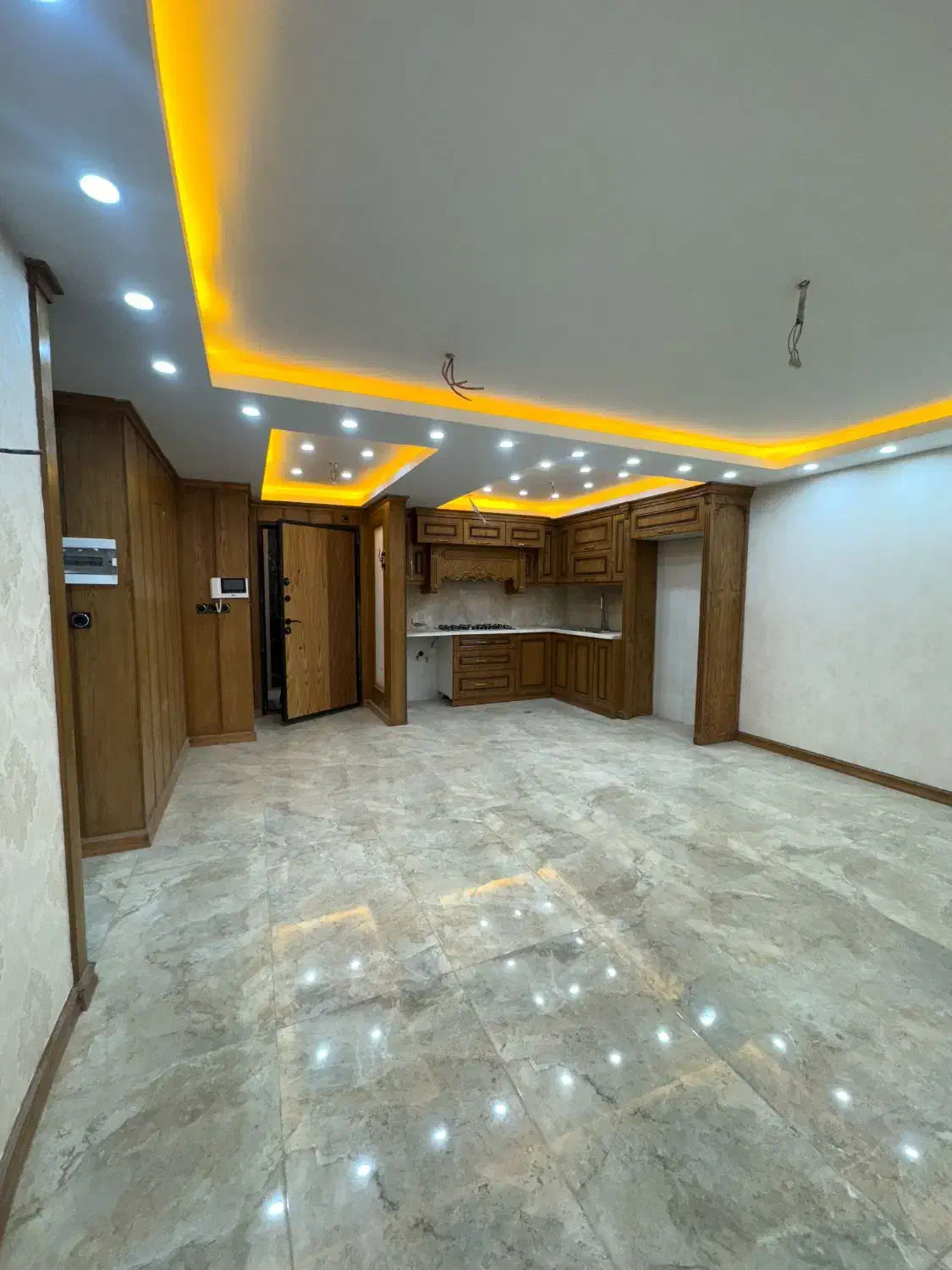 آپارتمان چسبیده به حرم مطهر|فروش آپارتمان|مشهد, شهید هاشمی نژاد|دیوار