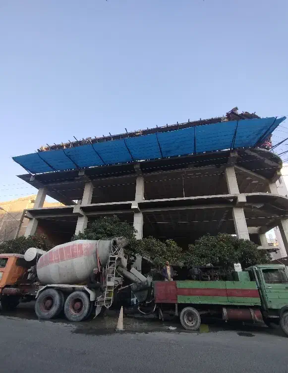 بتن آماده پمپ بتن دکل|مصالح و تجهیزات ساختمان|ساری, |دیوار