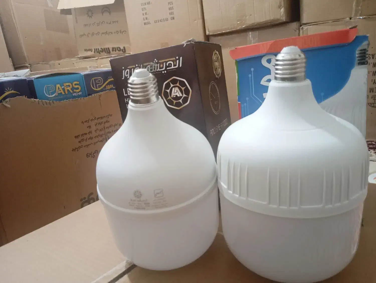 فروش لامپ|ریسه و چراغ تزئینی|دوگنبدان, |دیوار