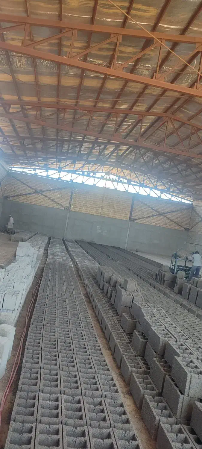 کارگاه بلوک زنی|استخدام معماری، عمران و ساختمانی|ورزقان, |دیوار