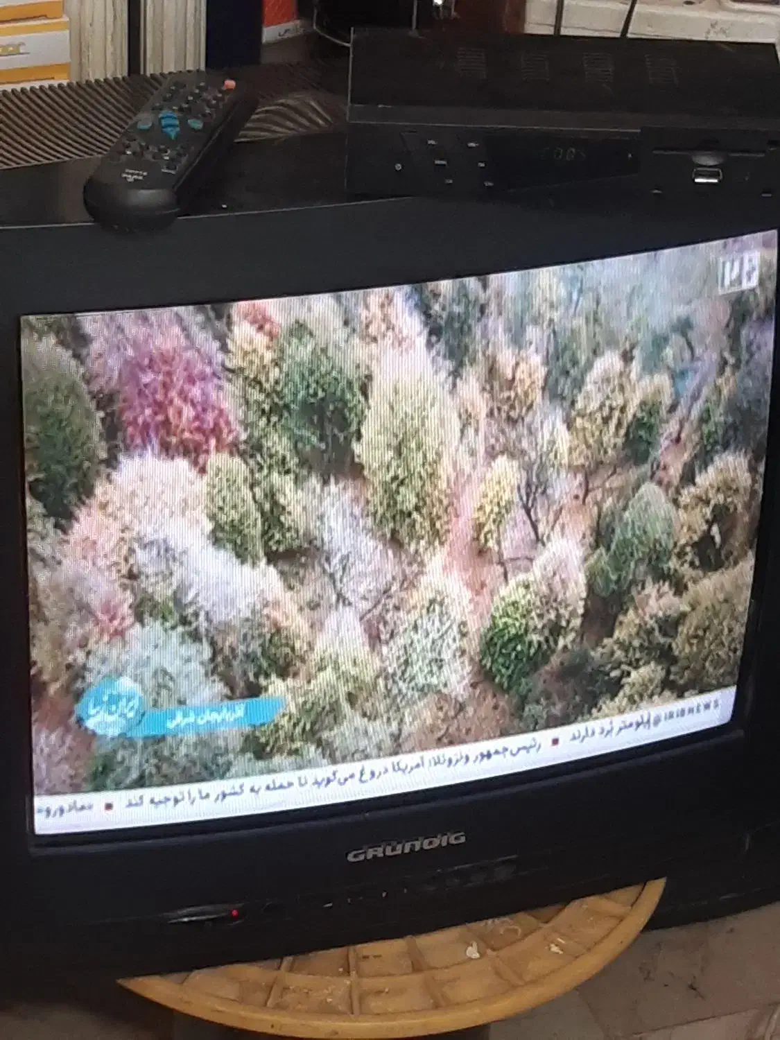 تلوزیون ۲۱ اینچ پارس گراندیک قدیم بهمراه دیجتال|تلویزیون و پروژکتور|کرج, بنیاد|دیوار