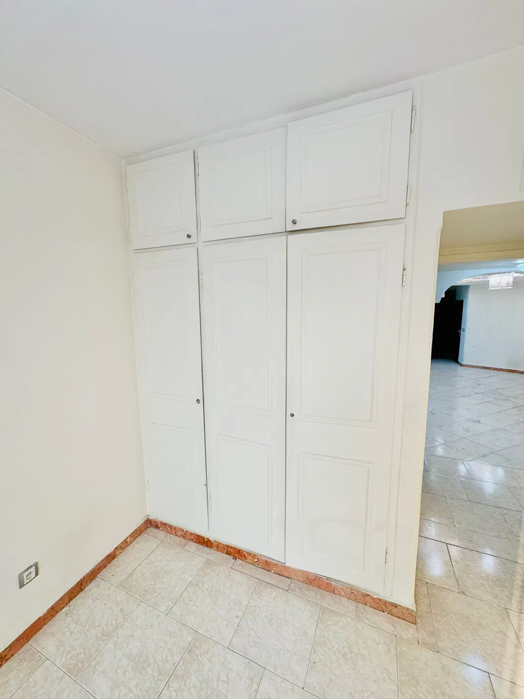 75متر * 2خواب *رو به آفتاب *خوش نقشه *تبدیل تا رهن