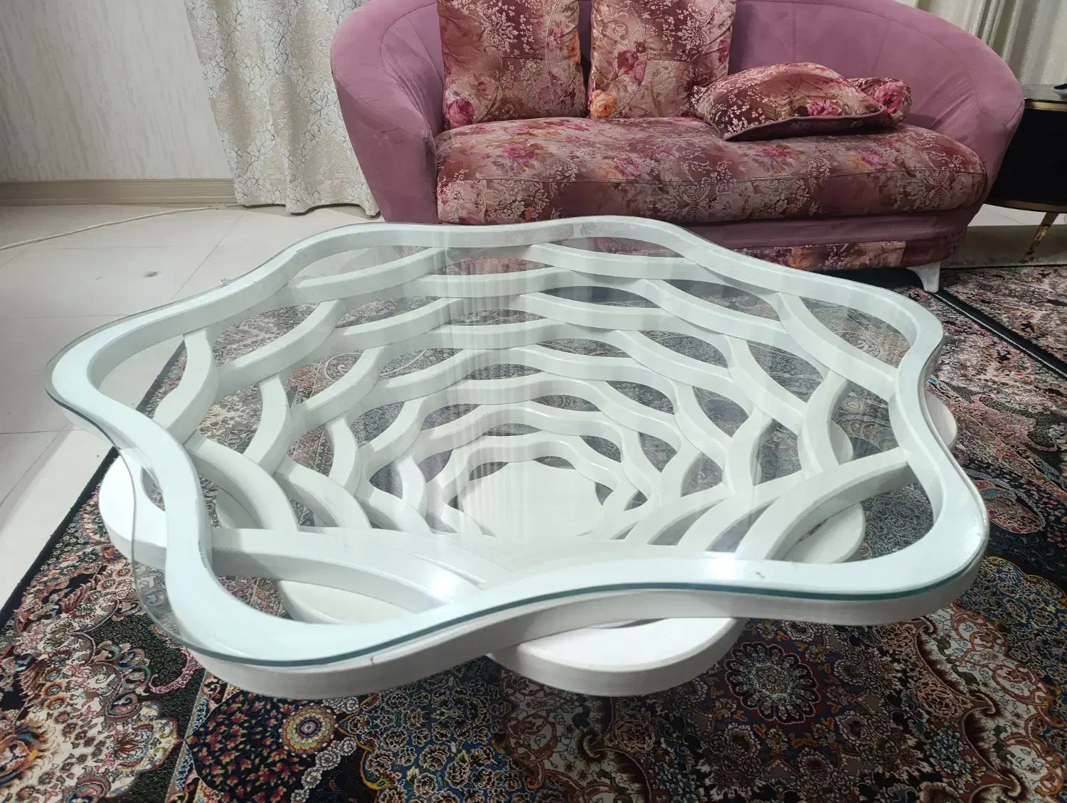 میز تک بزرگ|مبلمان خانگی و میز عسلی|اصفهان, الهیه|دیوار