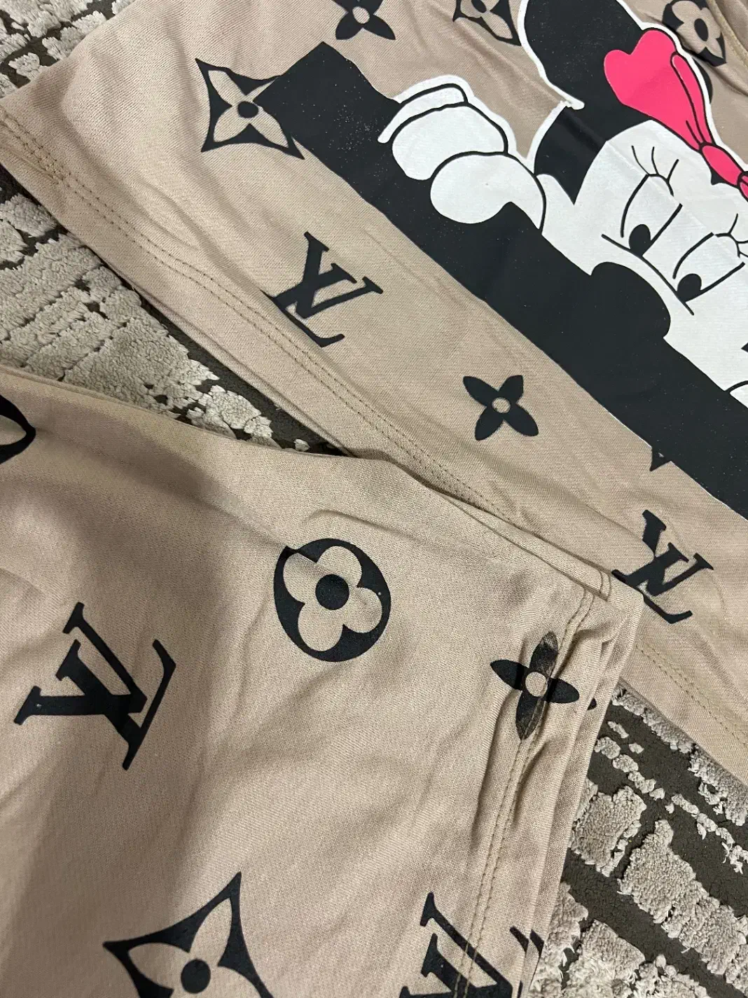 نیم تنه و شورتک|لباس|یزد, |دیوار