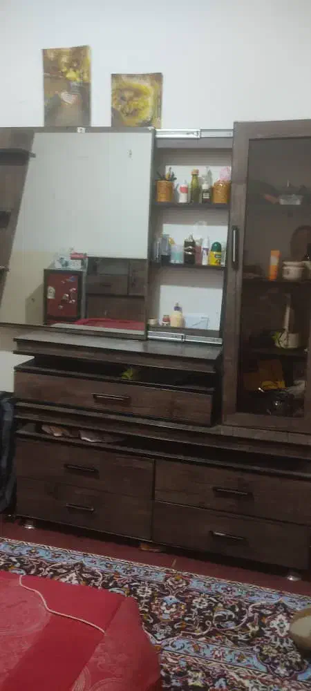 سرویس خواب|تخت و سرویس خواب|مرودشت, فرهنگ|دیوار