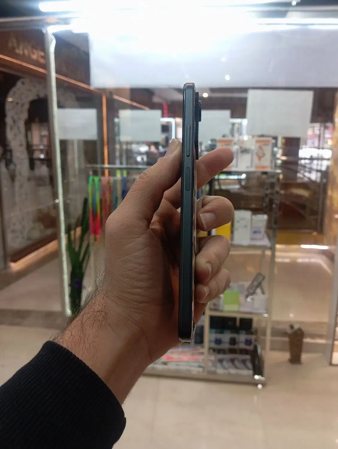 (8/256)note 12 s|موبایل|شاهینشهر, حافظ جنوبی|دیوار