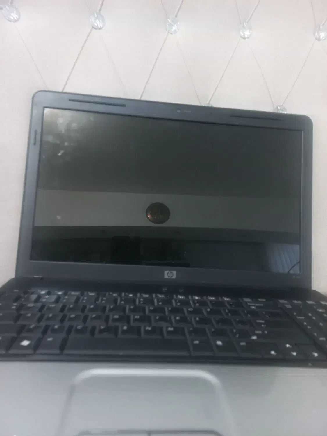 لبتاب|رایانه همراه|تربتحیدریه, آغوی|دیوار