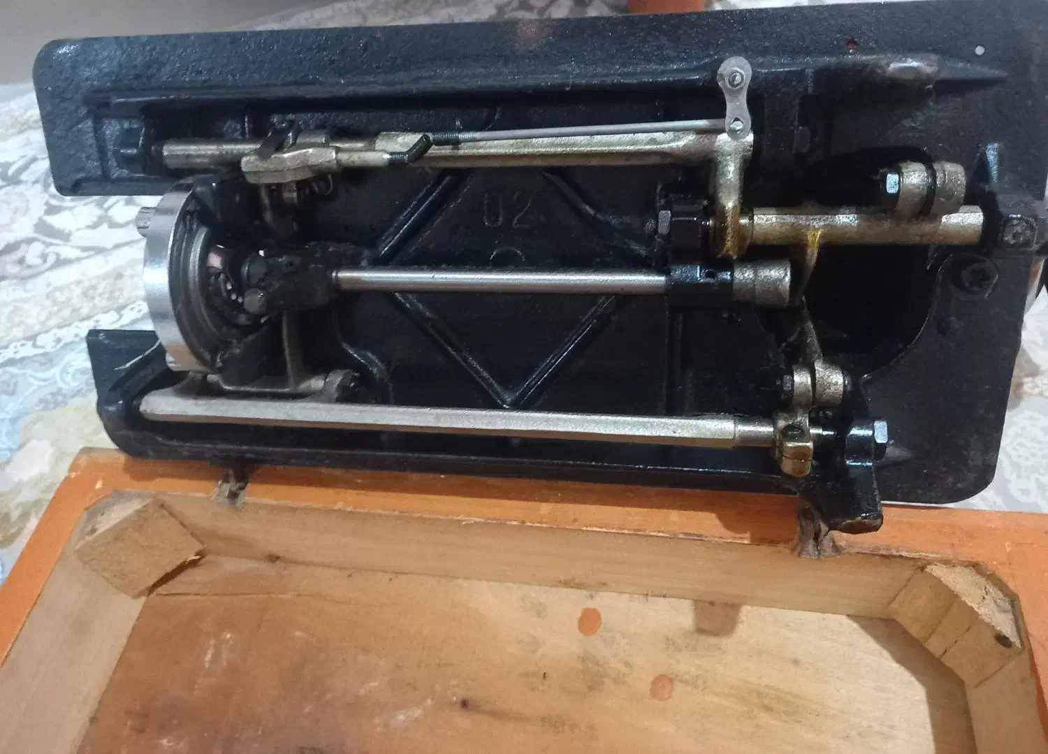 چرخ دستی|چرخ خیاطی و ریسندگی|رشت, حومه رشت|دیوار