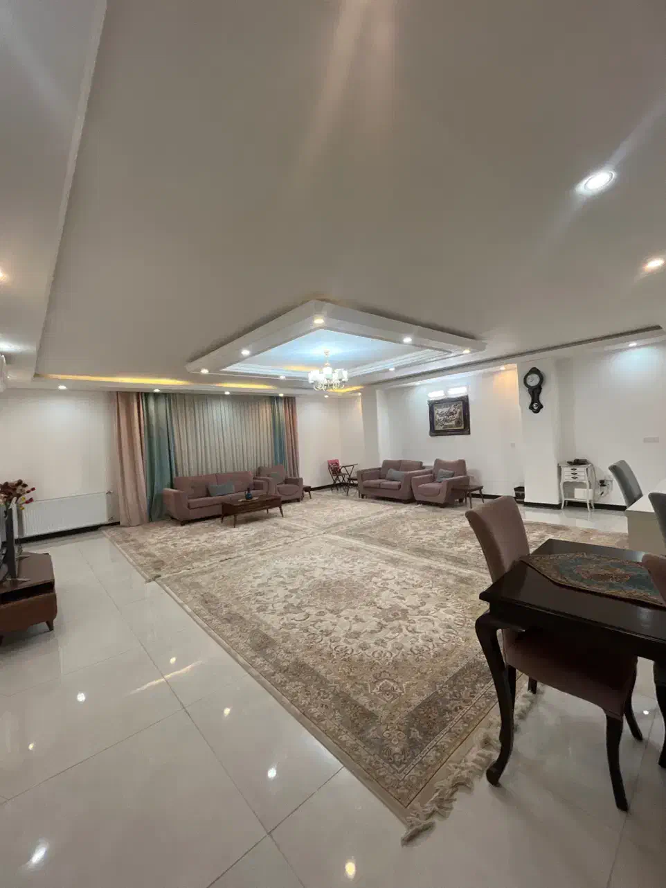 ۱۶۰ متری قلب طالقانی|فروش آپارتمان|ساوه, |دیوار