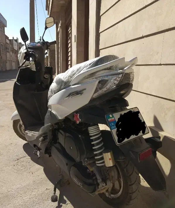 پیشرو ۱۱۰ موتور شهری« در حد صفر »|موتورسیکلت|یزد, |دیوار