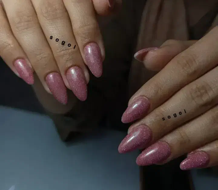 کاشت تخصصی ناخن|خدمات آرایشگری و زیبایی|شاهین‌شهر, حافظ شمالی|دیوار