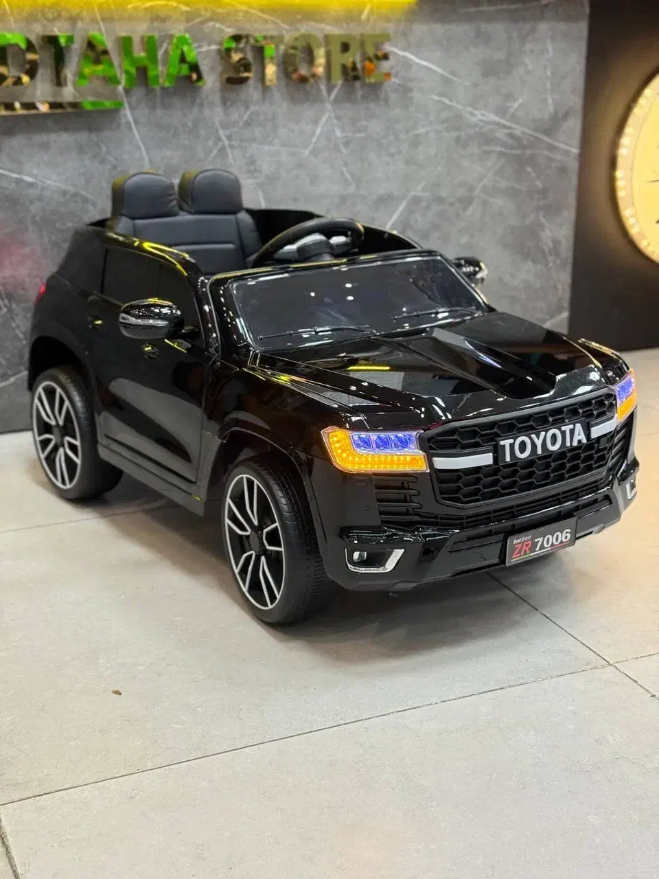 ماشین شارژی شاسی بلند تویوتا متالیک کد ZR 7006|اسباب‌‌بازی|رشت, دیلمان|دیوار
