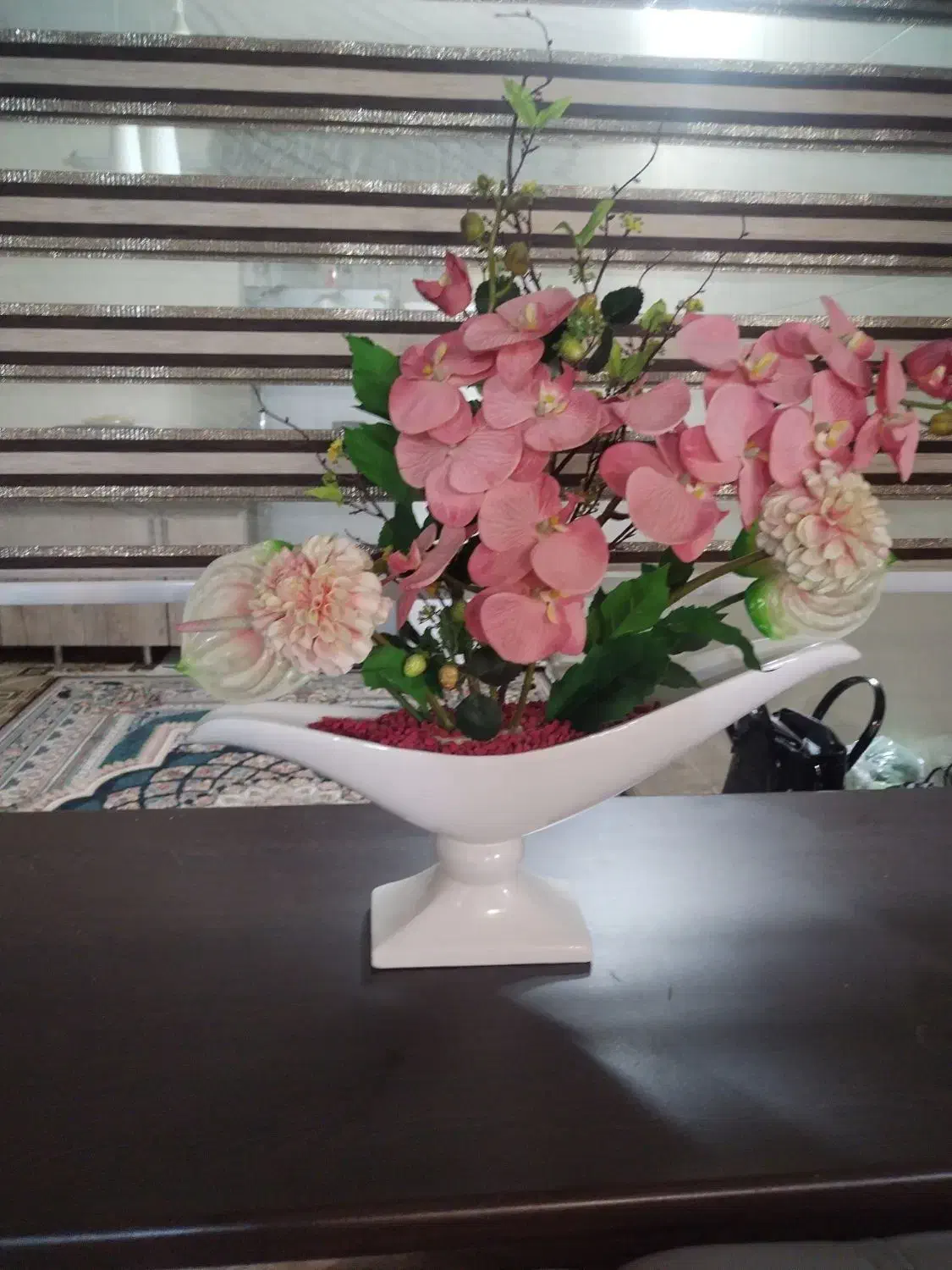 گل مصنوعی|گل مصنوعی|پیر بکران, |دیوار