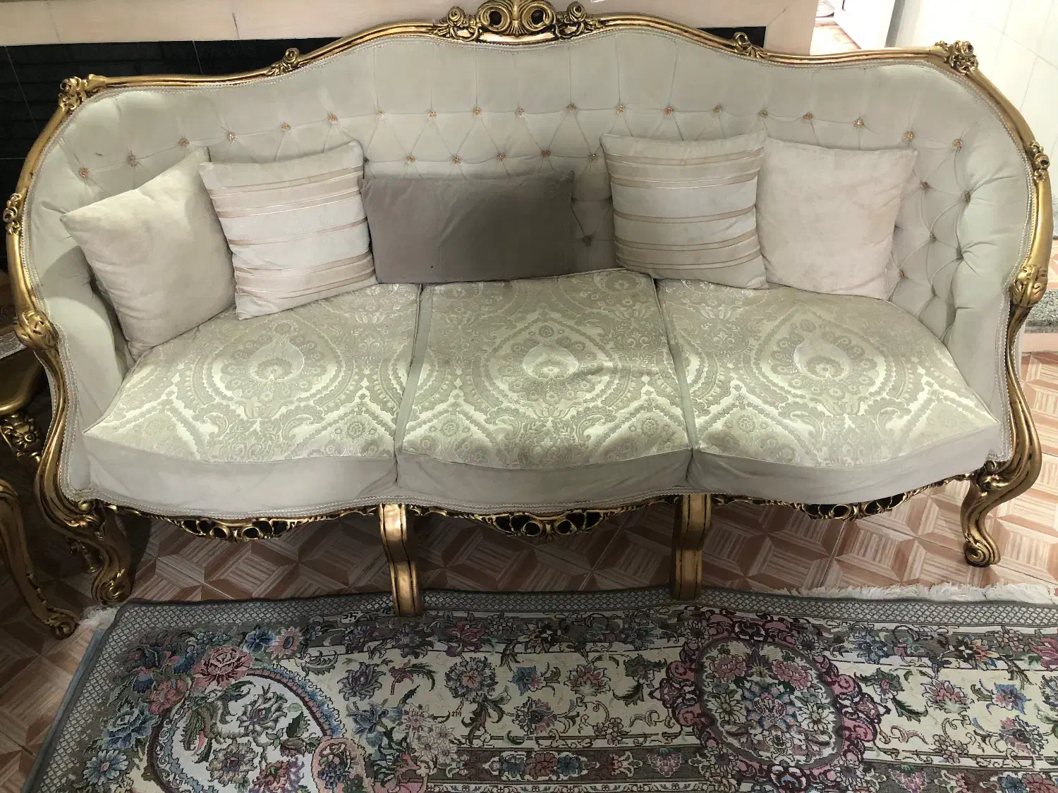 مبلمان سلطنتی|مبلمان خانگی و میز عسلی|ساری, |دیوار