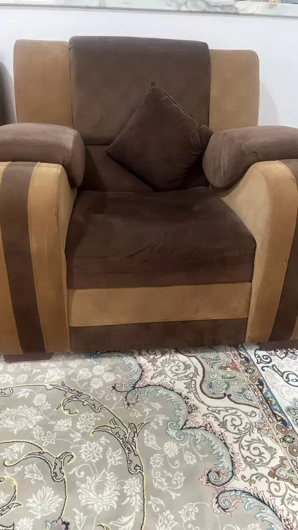 مبل نه نفره راحتی  همراه با چهارتا میز|مبلمان خانگی و میز عسلی|گتاب, |دیوار