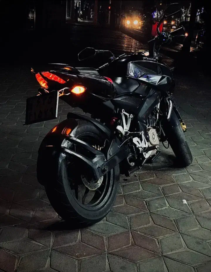 ns200|موتورسیکلت|تهران, فردوسی|دیوار