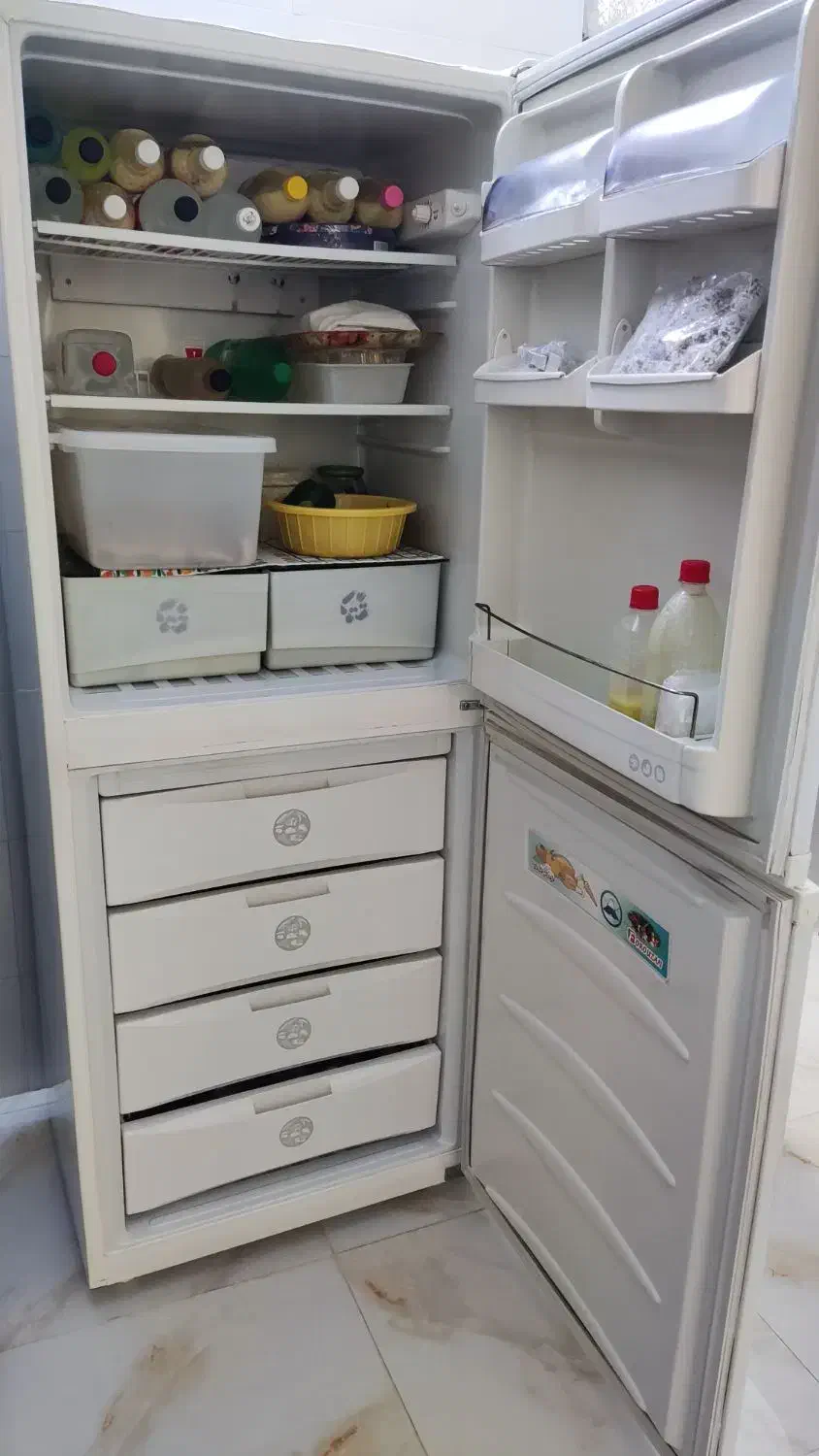 فروش یخچال فریزر فروزان|یخچال و فریزر|قم, نوقطار|دیوار