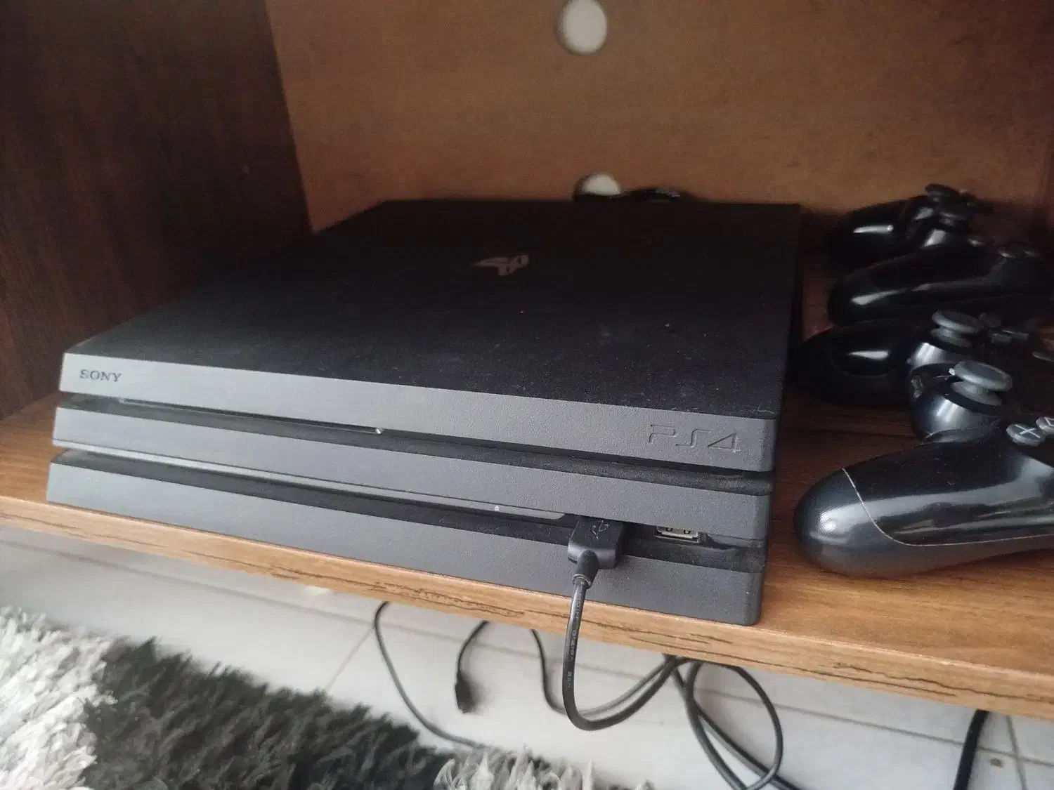 ps4 پرو دو دسته اصلی با دیسک بازی|کنسول، بازی ویدئویی و آنلاین|شیراز, پودنک|دیوار