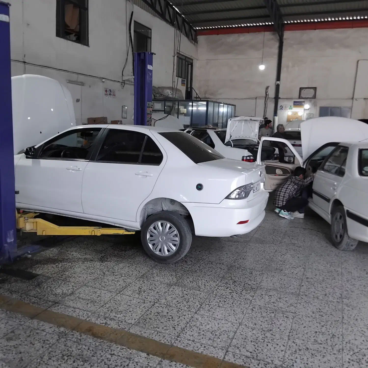 واگذاری واحد خدمات|خدمات موتور و ماشین|گنبد کاووس, |دیوار