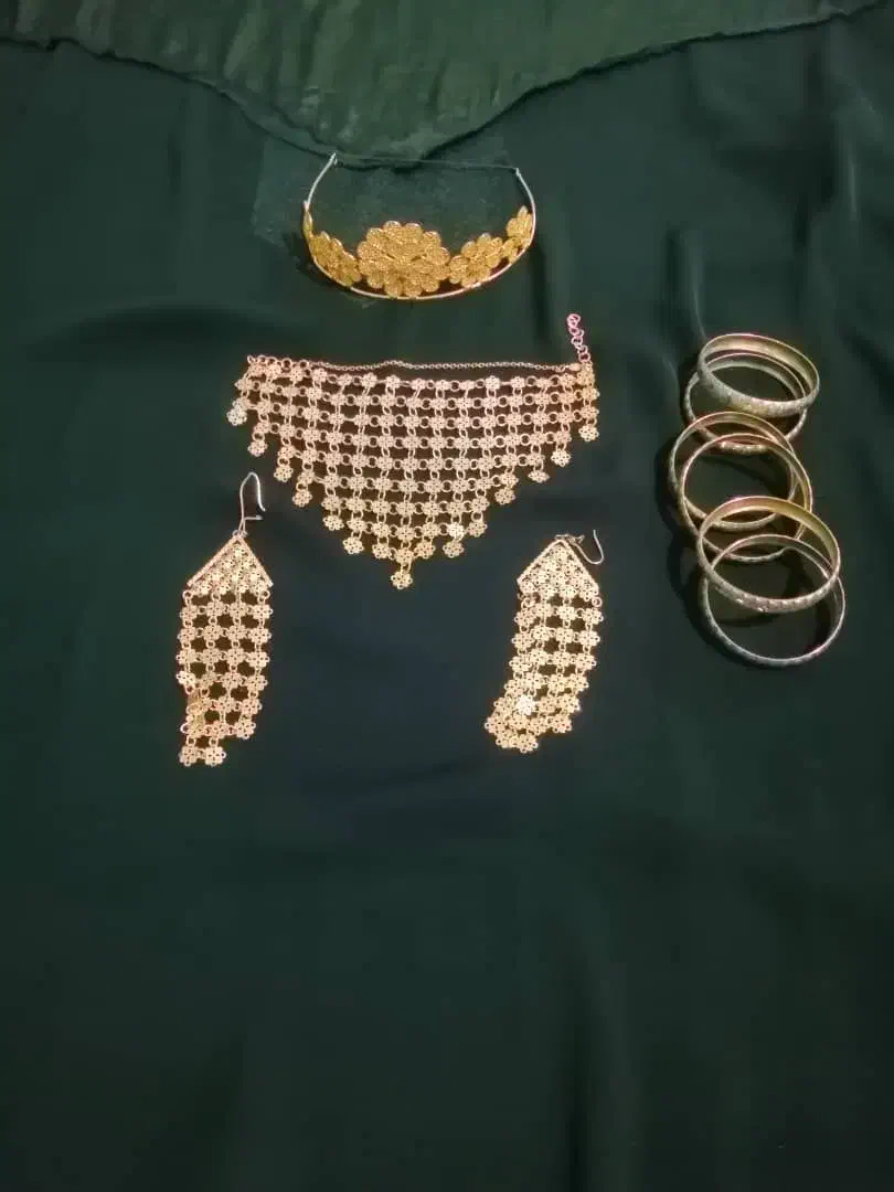 این ست بدلیجات مصنوعی بفروش میرسد|بدلیجات|ارومیه, |دیوار