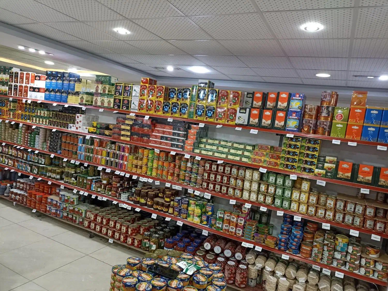 کار|استخدام خدمات فروشگاه و رستوران|سلماس, |دیوار