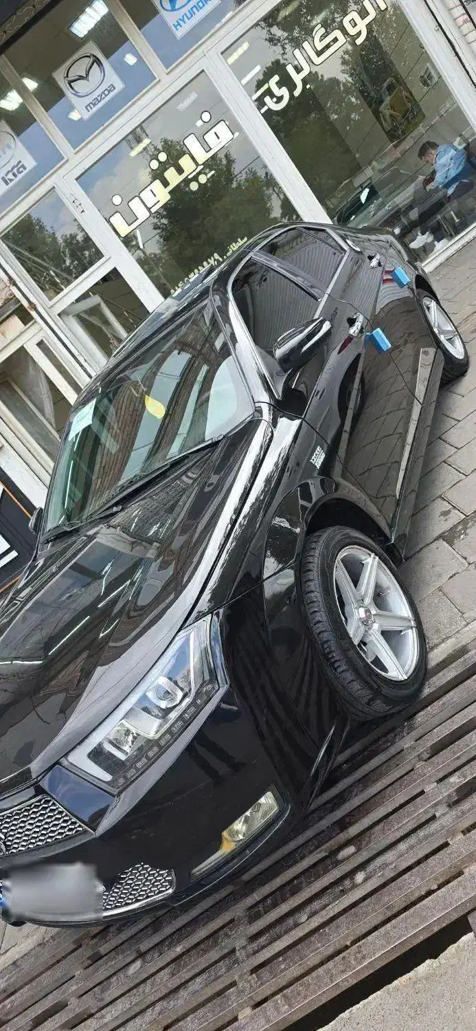 دنا پلاس سانروف دار|خودرو سواری و وانت|خوی, |دیوار