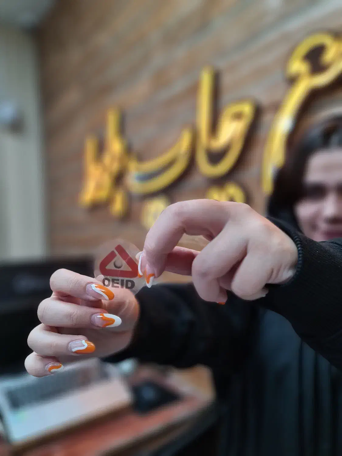 استخدام کارمند آقا/خانم/ طراح گرافیست کورل فتوشاپ|استخدام هنری و رسانه|تهران, جمهوری|دیوار