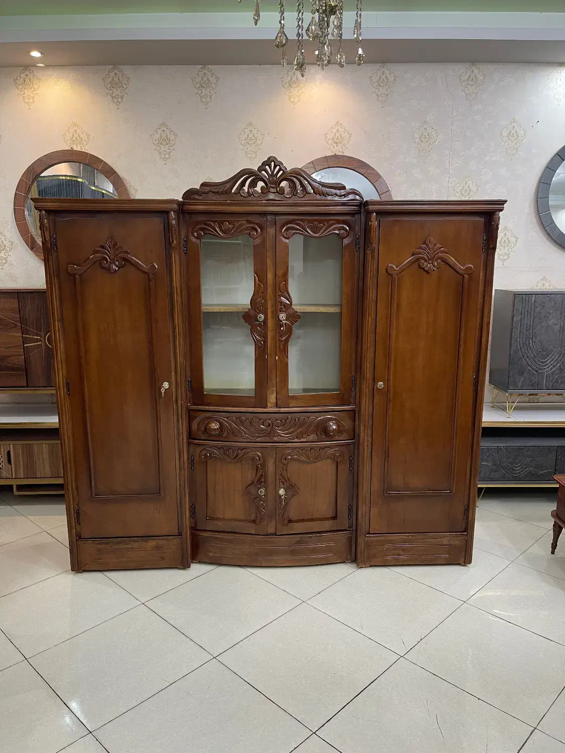 سه عدد کمد سه تیکه قدیمی و انتیک|جاکفشی، کمد، دراور|تهران, شهرک ولیعصر شمالی|دیوار