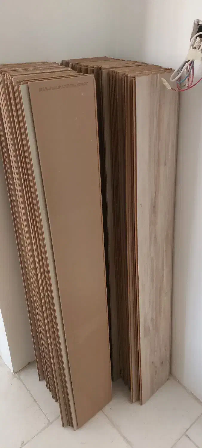 ۲۰ متر لمینت اتریشی در حد نو|مصالح و تجهیزات ساختمان|پردیس, فاز ۸|دیوار