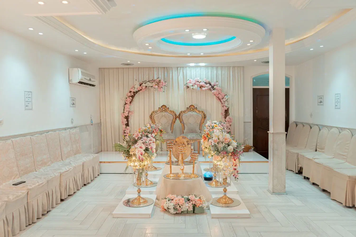 سالن عقد و دفتر ازدواج|خدمات پذیرایی، مراسم|قم, قلعه کامکار|دیوار