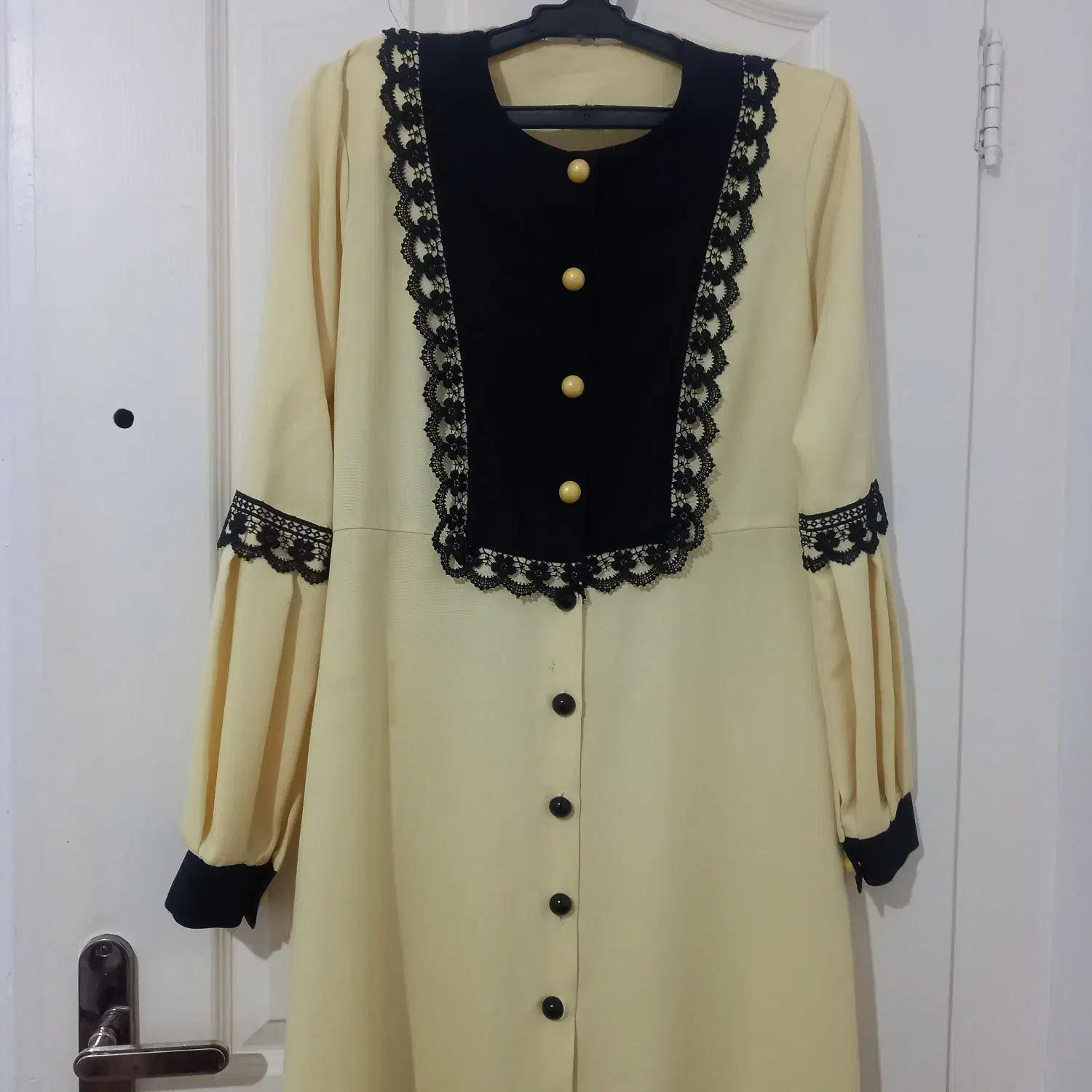 مانتو نونو لیموی رنگ و مانتو طوسی و بافت زمستانی|لباس|قم, علی آباد سعدگان|دیوار