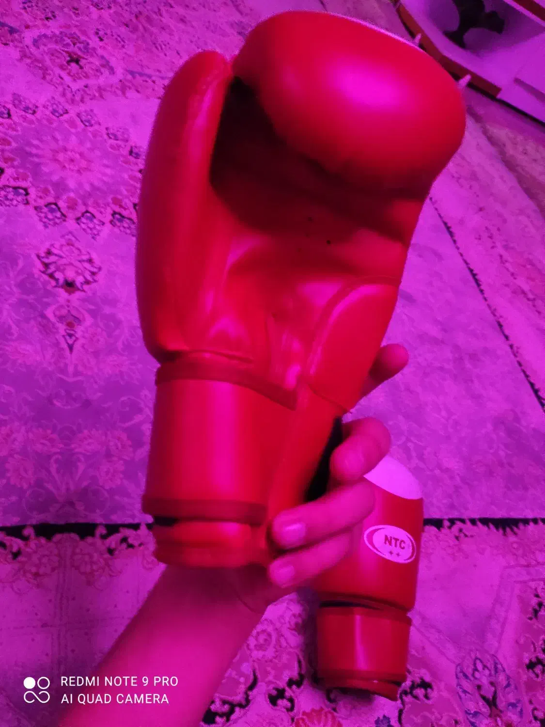 یک جفت دست کش بوکس|تجهیزات ورزشی|اهواز, کوی مهدیس|دیوار