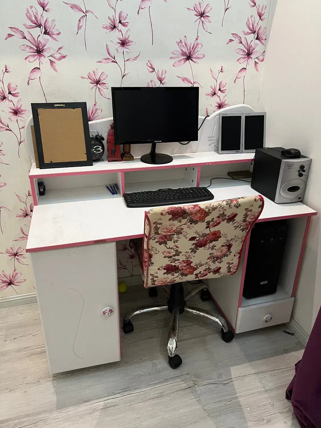 میز تحریر با صندلی متحرک|میز تحریر و کامپیوتر|رشت, بلوار گیلان|دیوار