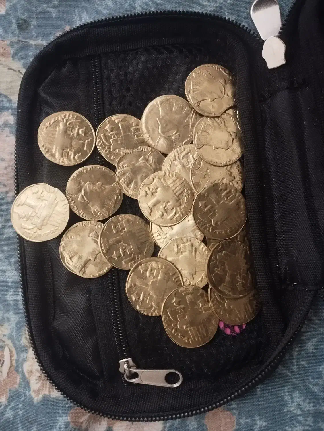 سکه طرح ساسانی|صنایع دستی و سایر لوازم تزئینی|تهران, تهران‌نو|دیوار