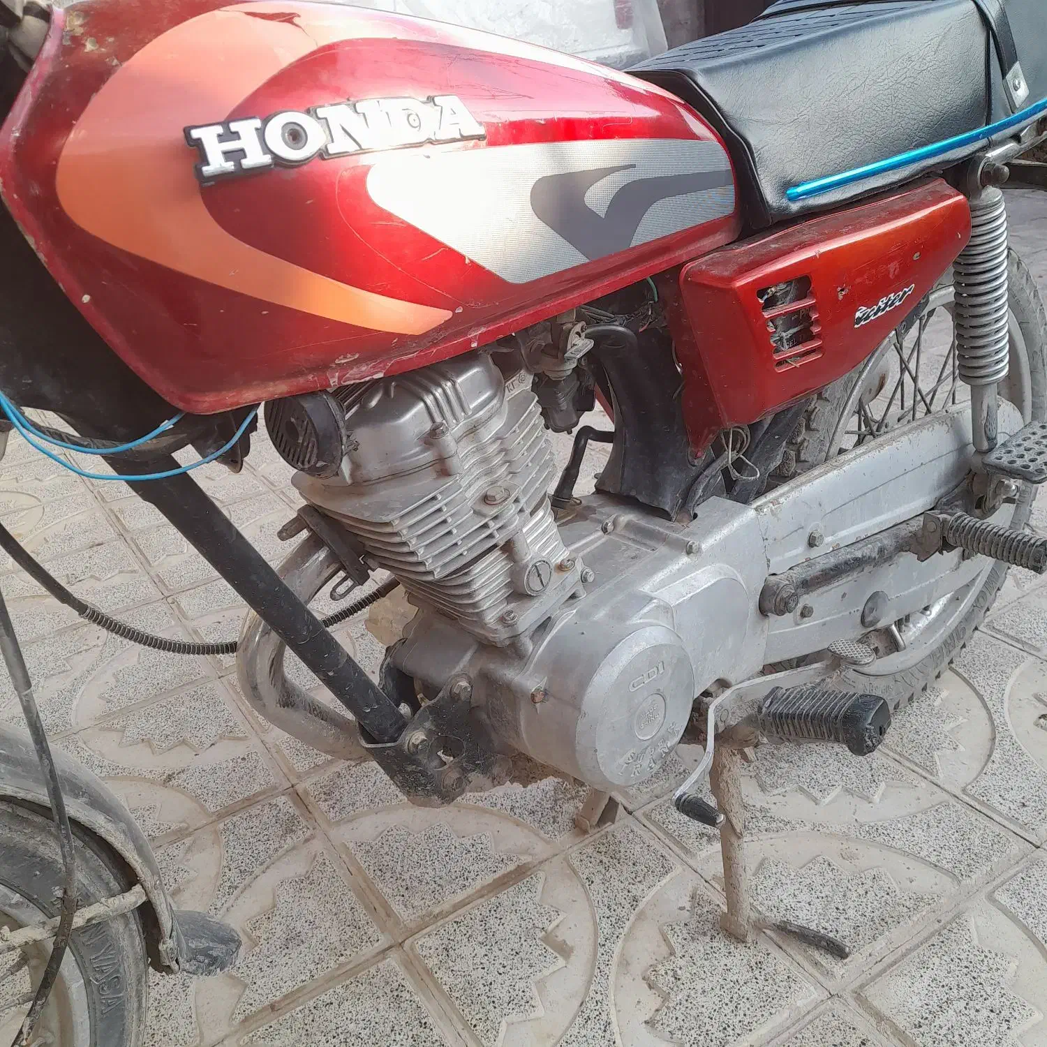 هندا۱۲۵|موتورسیکلت|تربت جام, میان جام|دیوار