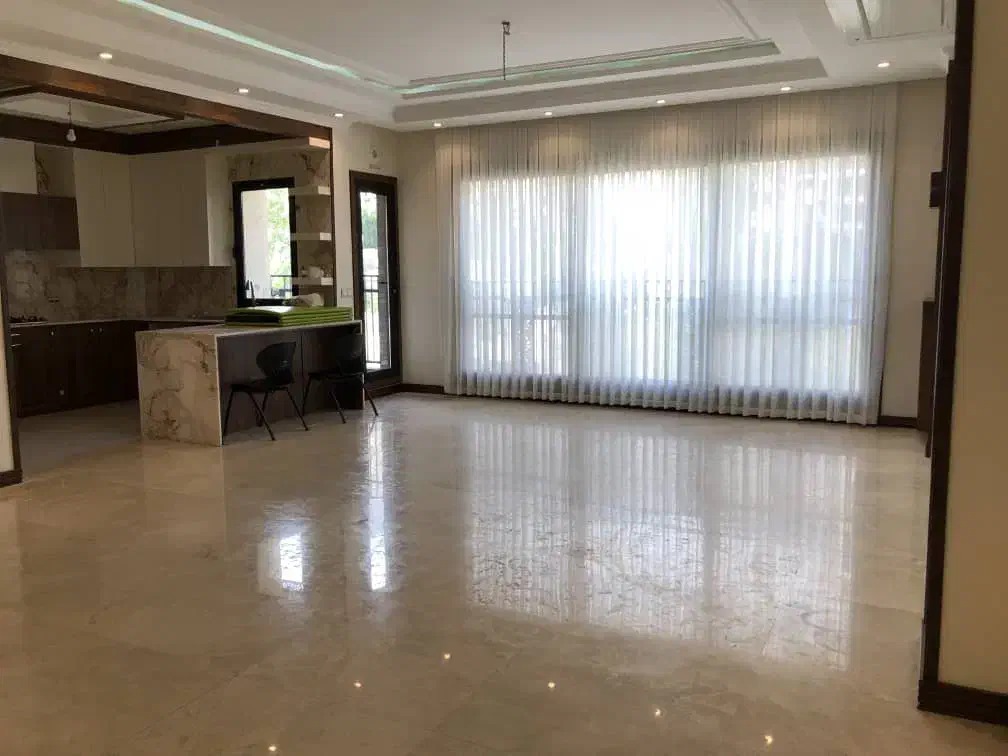 ۱۴۰متر هر۲خواب مستر خیابان دربار(شمال کاخ)