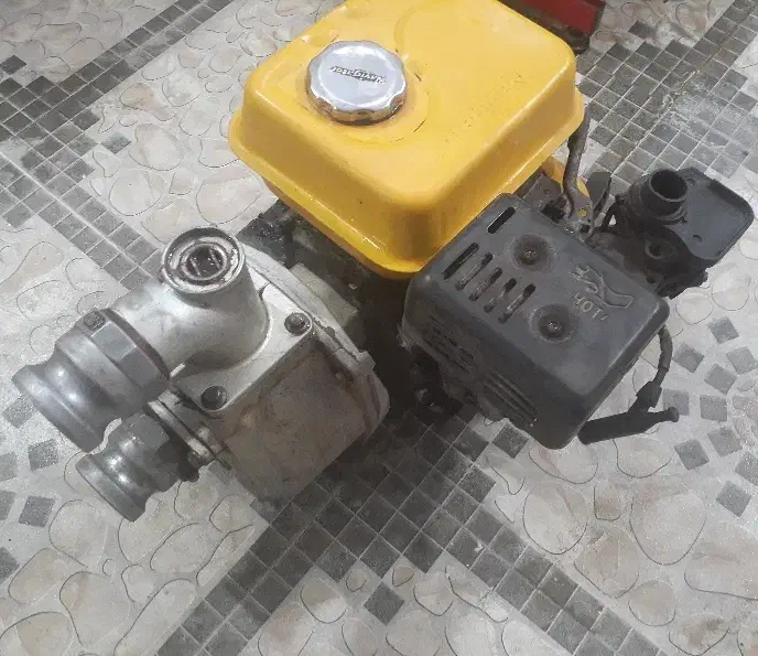 موتور پمپ آب بنزینی NAVIGATOR سالم|ماشینآلات صنعتی|بندرعباس, |دیوار