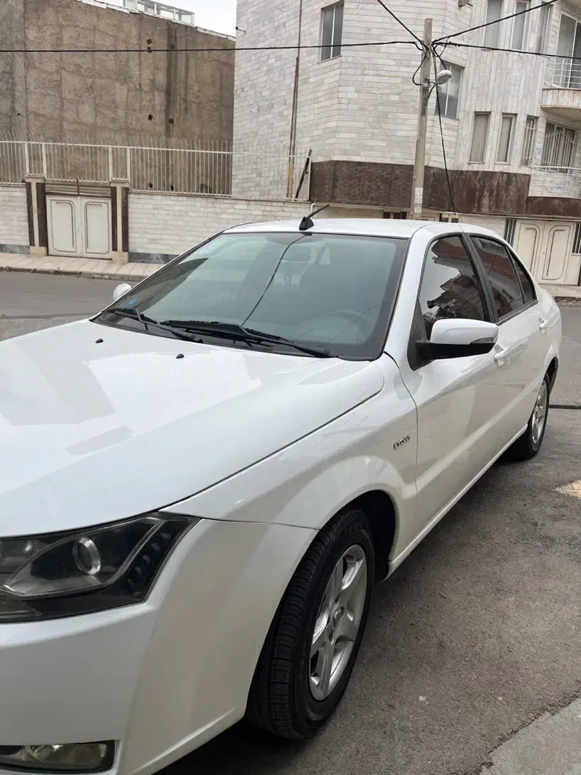 دنا مدل ۹۴ بیرنگ استسنایی|خودرو سواری و وانت|اردبیل, |دیوار