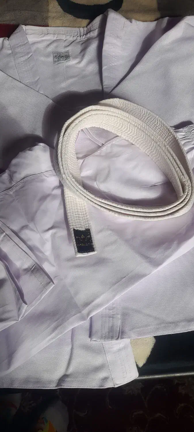 لباس‌جدو|لباس|رشت, حمیدیان|دیوار