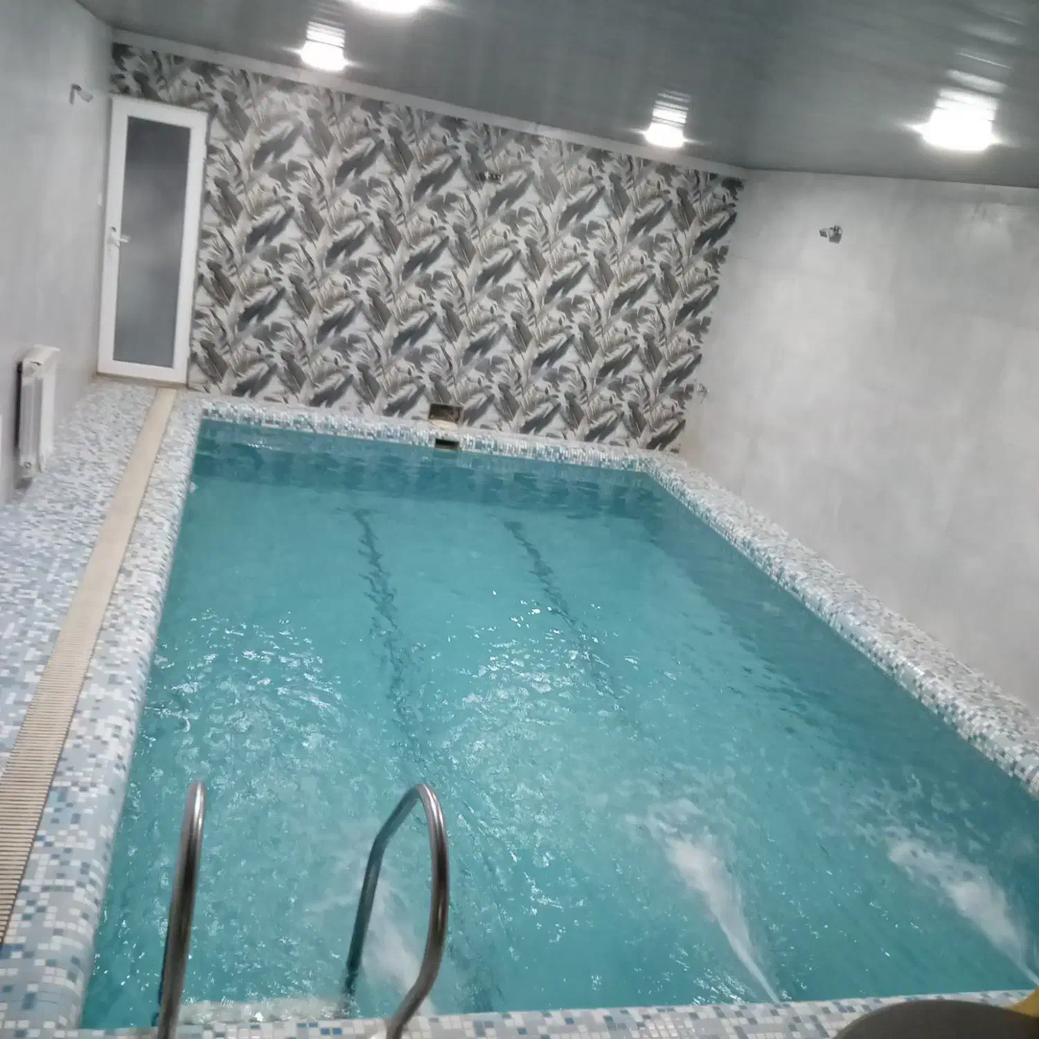 ویلا استخردار(مالک هستم)|اجارهٔ کوتاه‌مدت ویلا و باغ|بندر انزلی, خوش پیک|دیوار