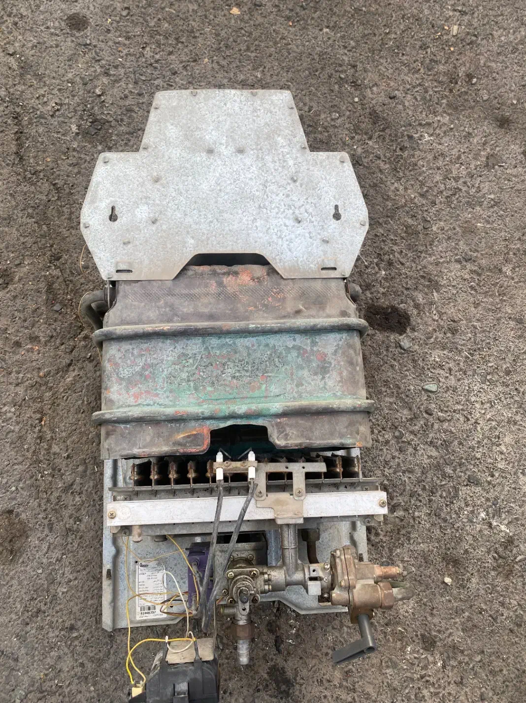 ابگرم کن بوتان ۳۱۱۵ برقی|آبگرمکن، پکیج، شوفاژ|تهران, مجیدیه|دیوار