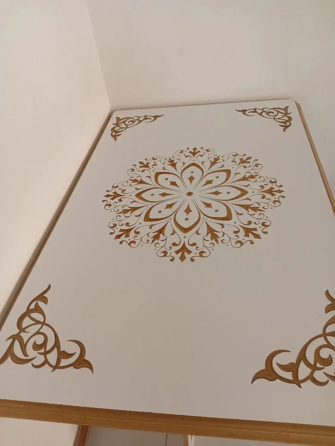 میز|میز و صندلی غذاخوری|قوچان, |دیوار