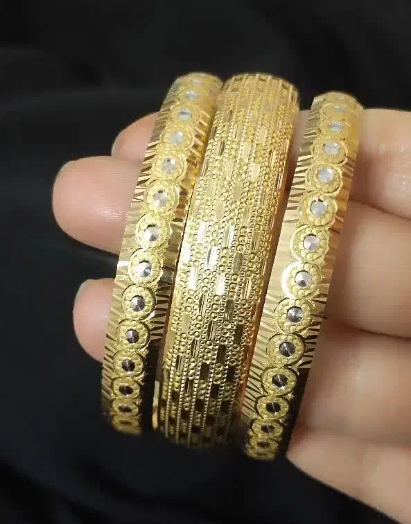 النگو نو  ۲ درصد بالای تابلو|جواهرات|قم, چهل درخت‎|دیوار