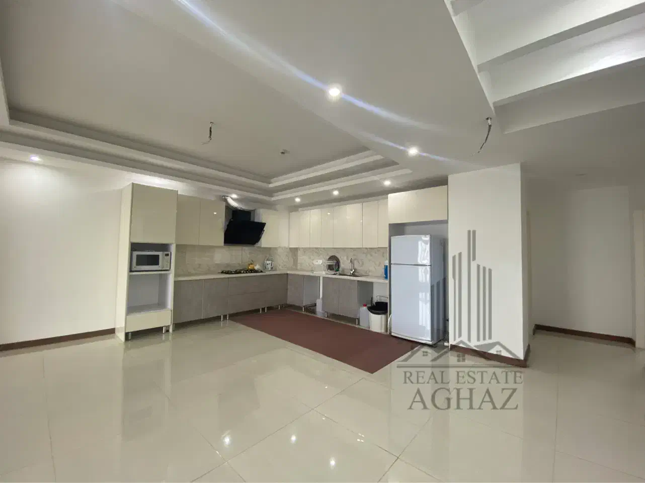 رهن و اجاره برج سفید قیمت استثنایی|اجارهٔ آپارتمان|سرخرود, |دیوار